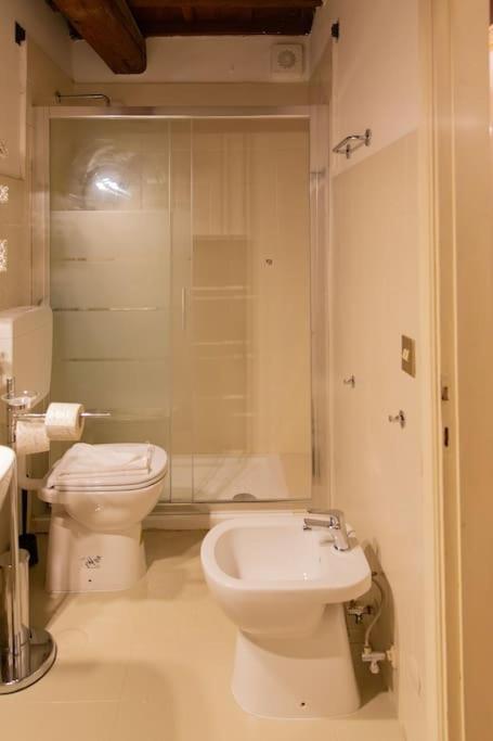 Charming 1Br Apartment Florens Exteriör bild
